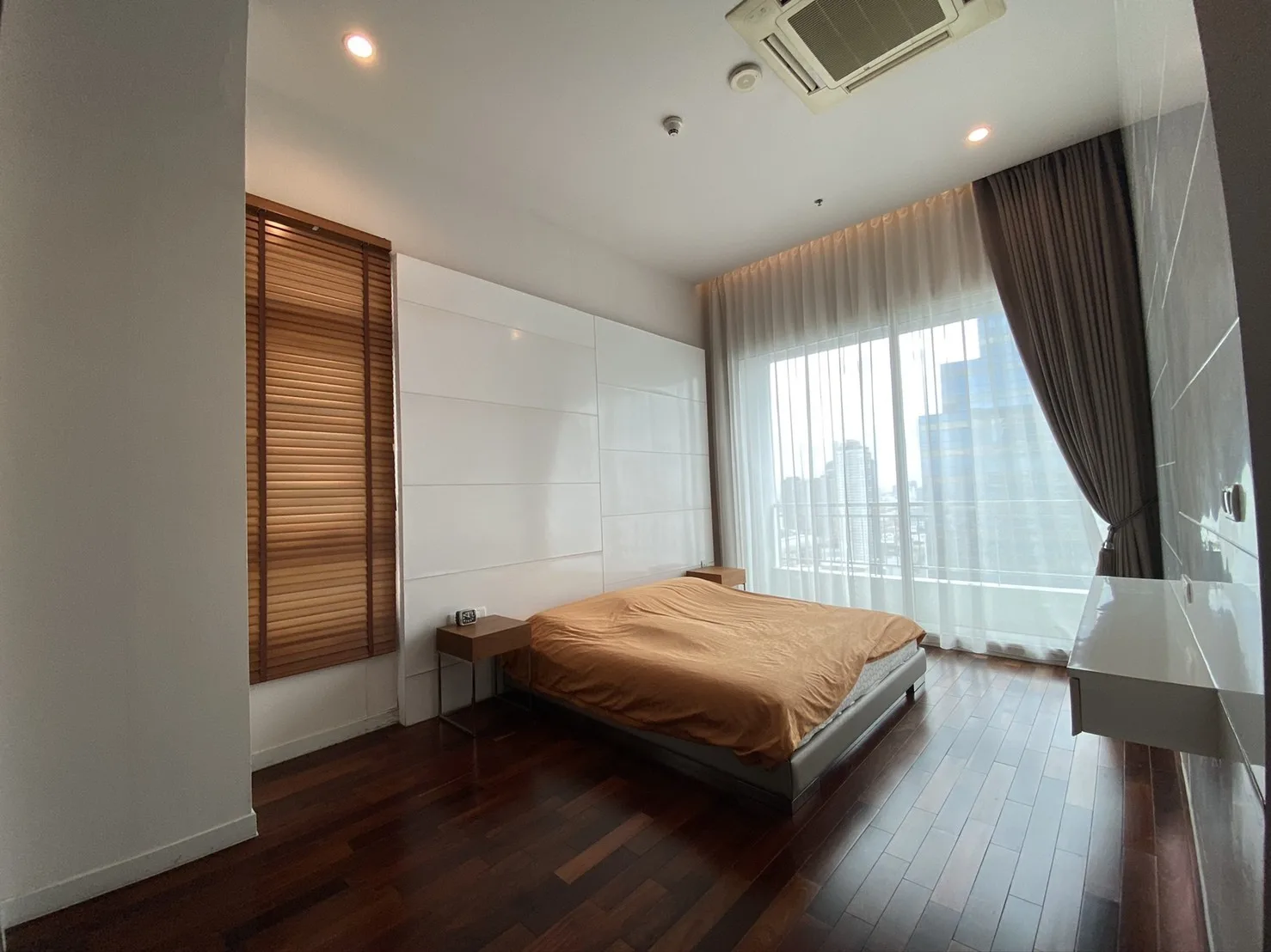 Circle Condominium — photo 9
