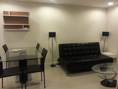 Zenith Place Sukhumvit 42