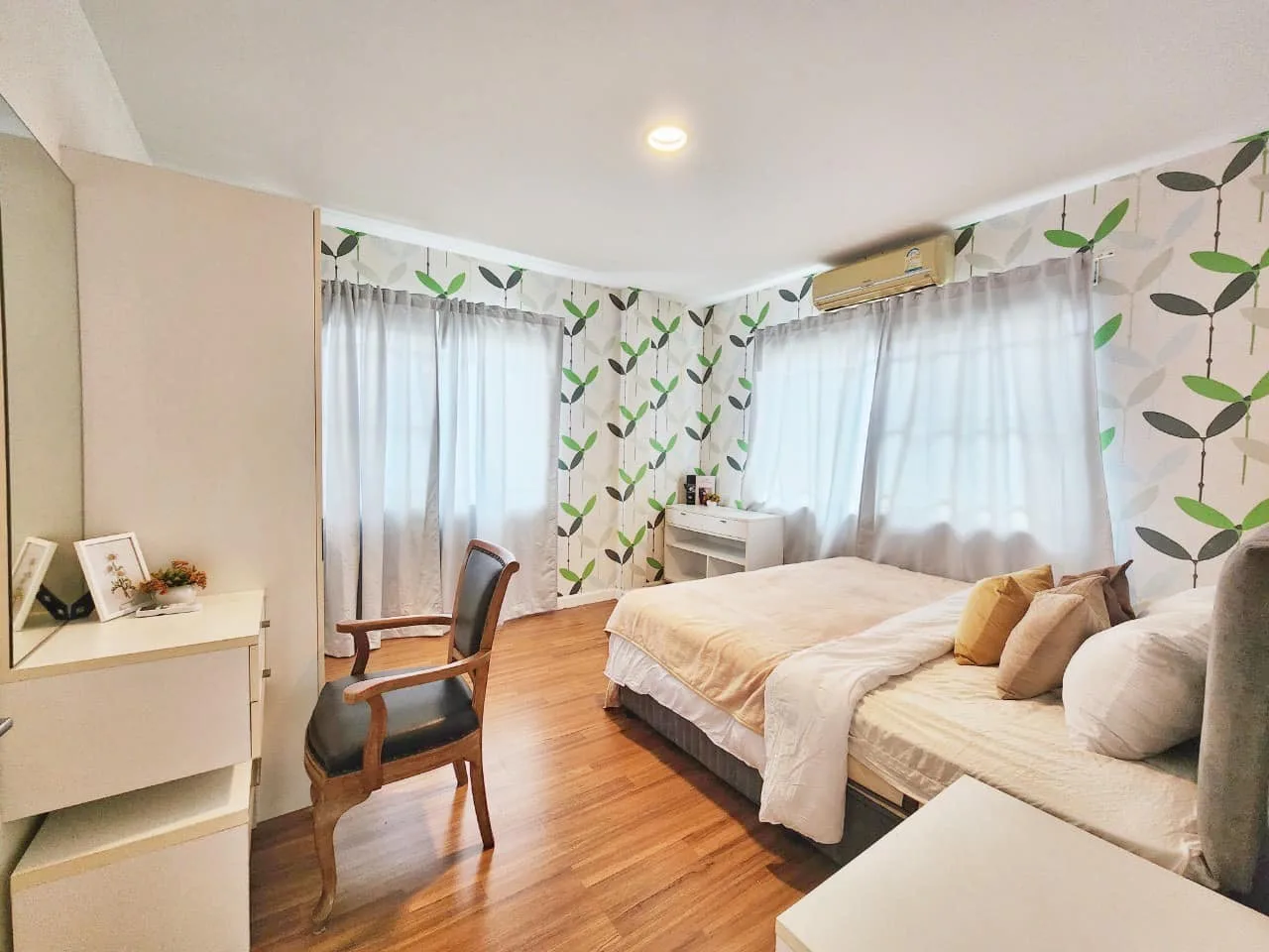 Manthana Onnut-wongwaen 2 — photo 7