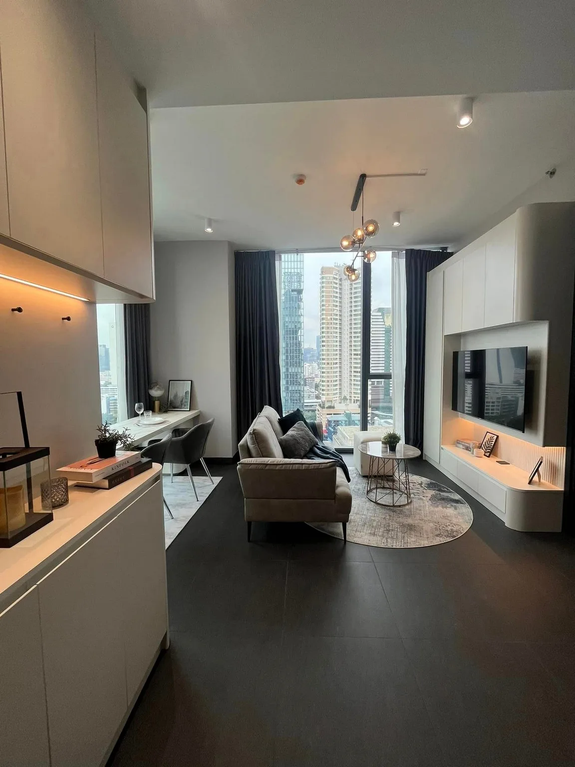 Tait Sathorn 12 — photo 3