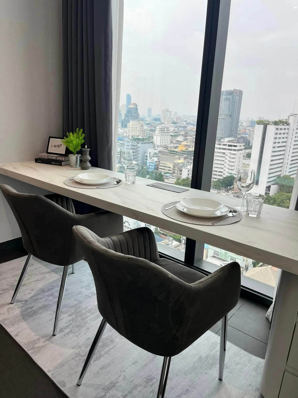 Tait Sathorn 12 — photo 8