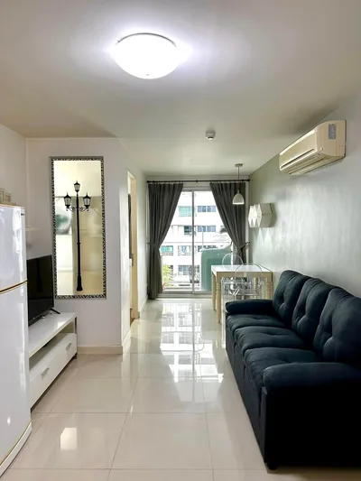 The Clover Thonglor