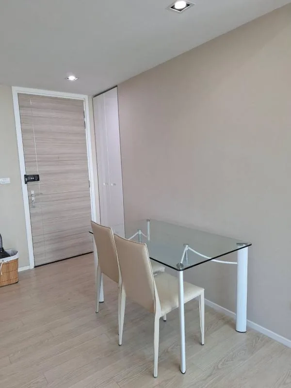 The Room Sukhumvit 21 — photo 3
