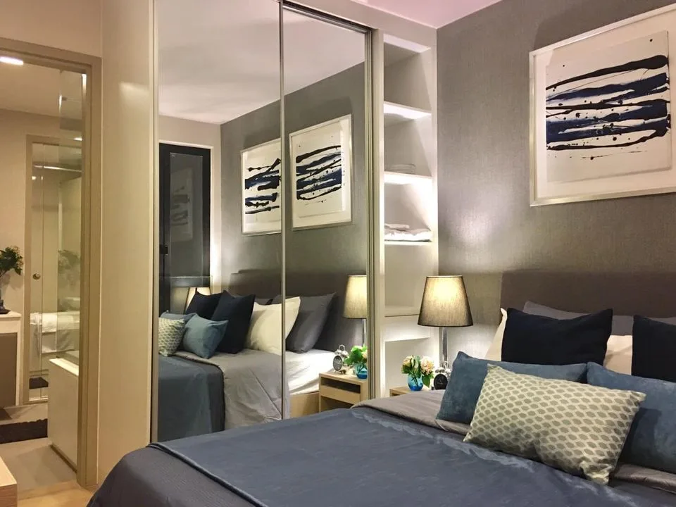 LIV@49 — photo 10