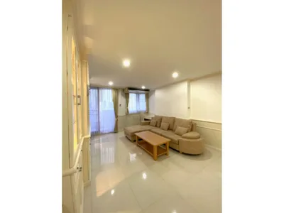 Supalai Place