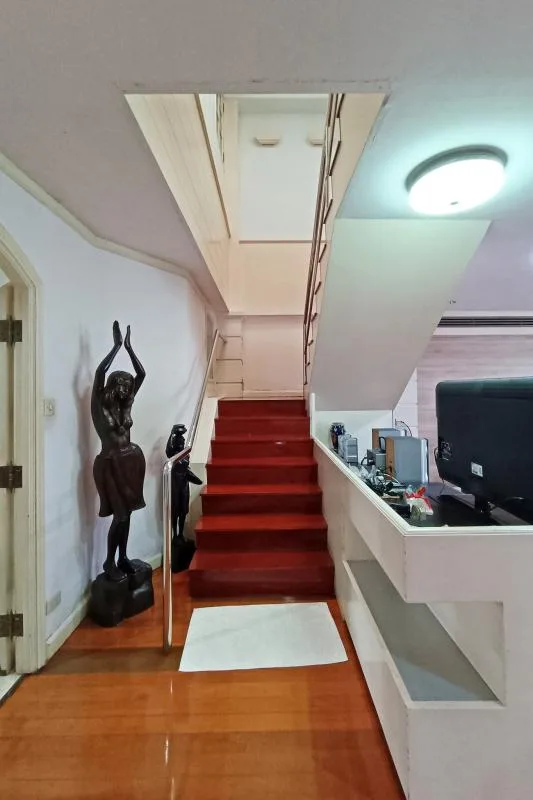 Premier Condominium — photo 13