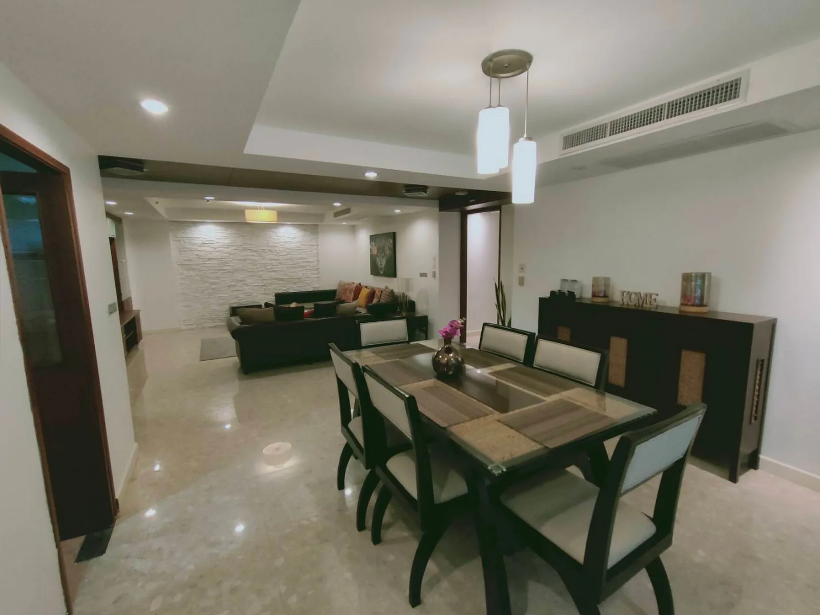 JJ Mansion — photo 5