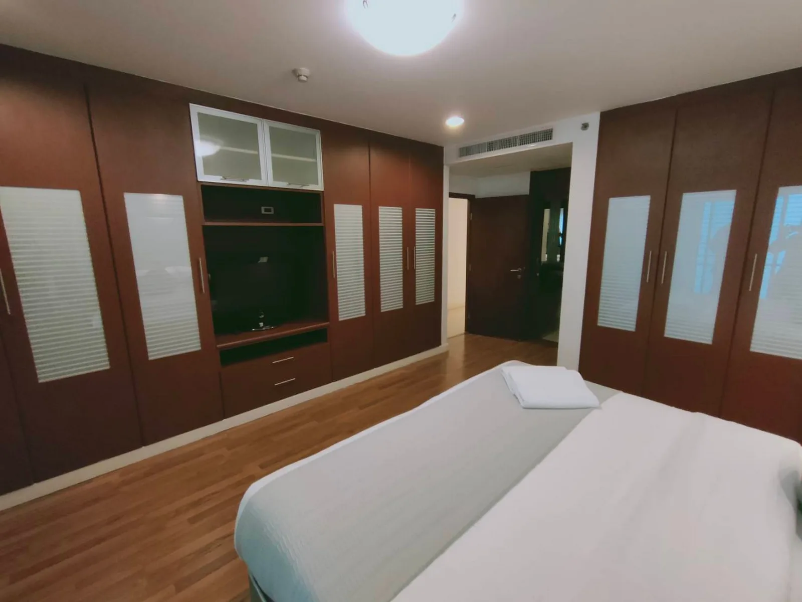 JJ Mansion — photo 7