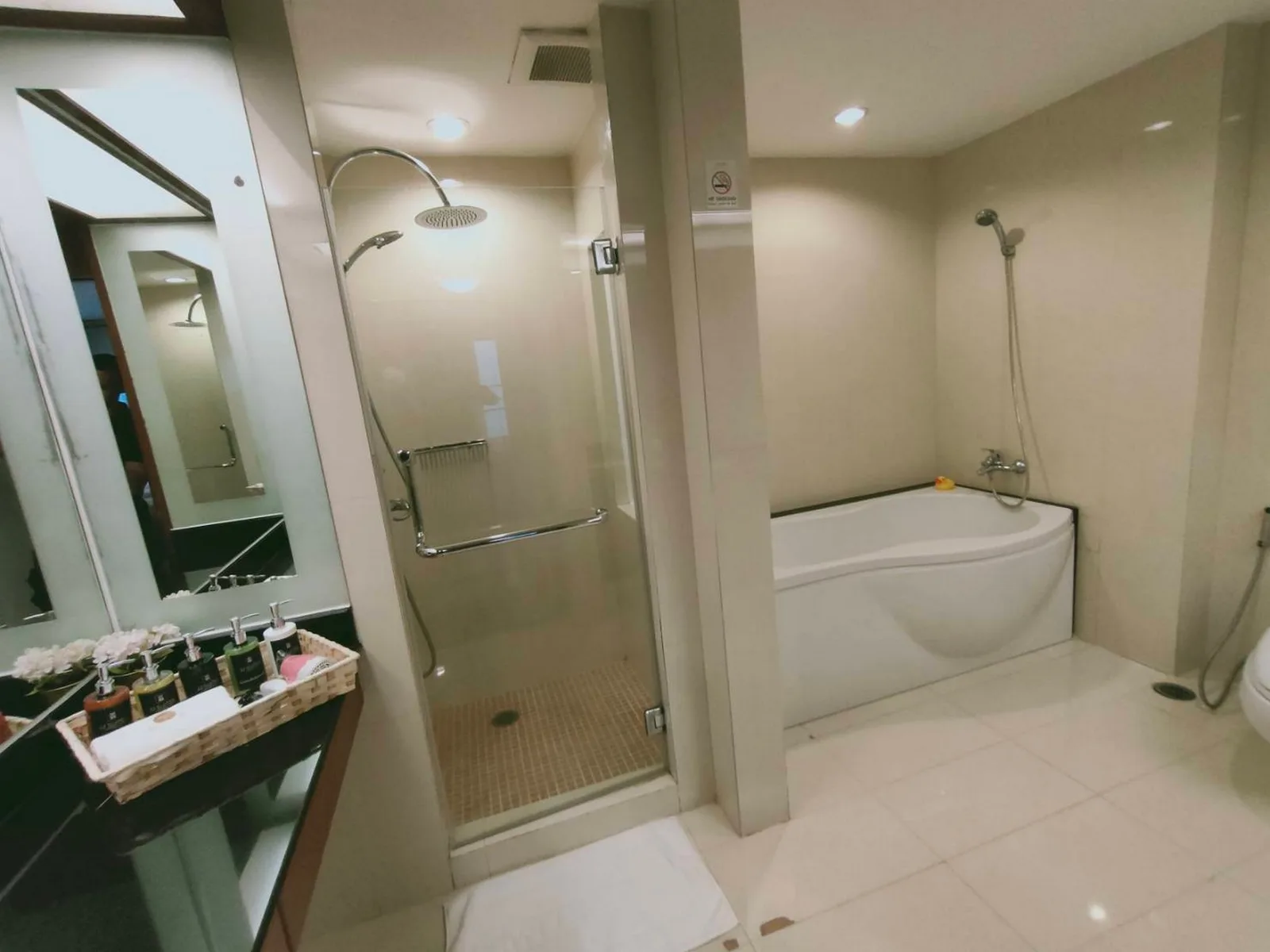 JJ Mansion — photo 8