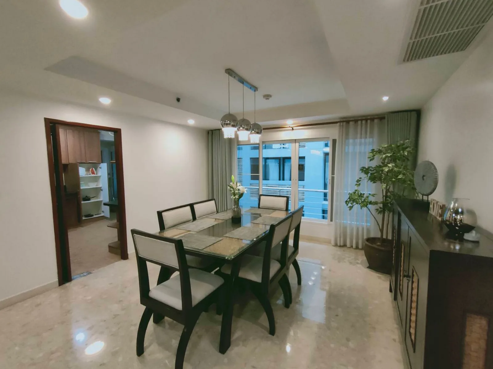 JJ Mansion — photo 3