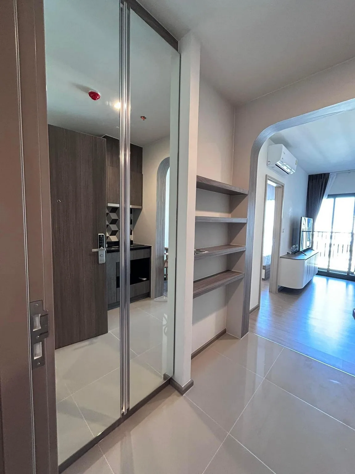 The Base Phetchaburi-thonglor — photo 3