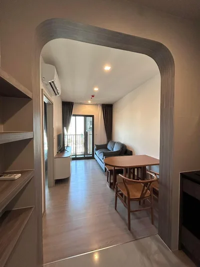 The Base Phetchaburi-thonglor