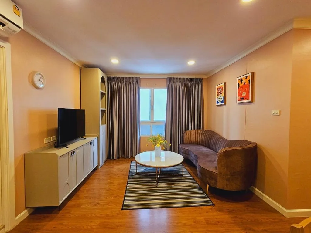 Lumpini Suite Sukhumvit 41 — photo 2