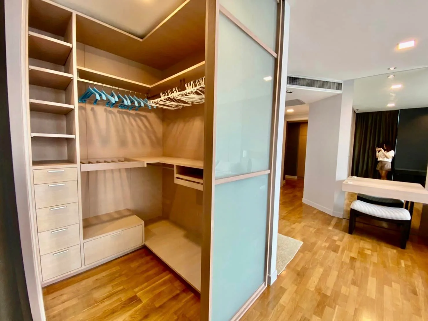 Urbano Absolute Sathon - Taksin — photo 16