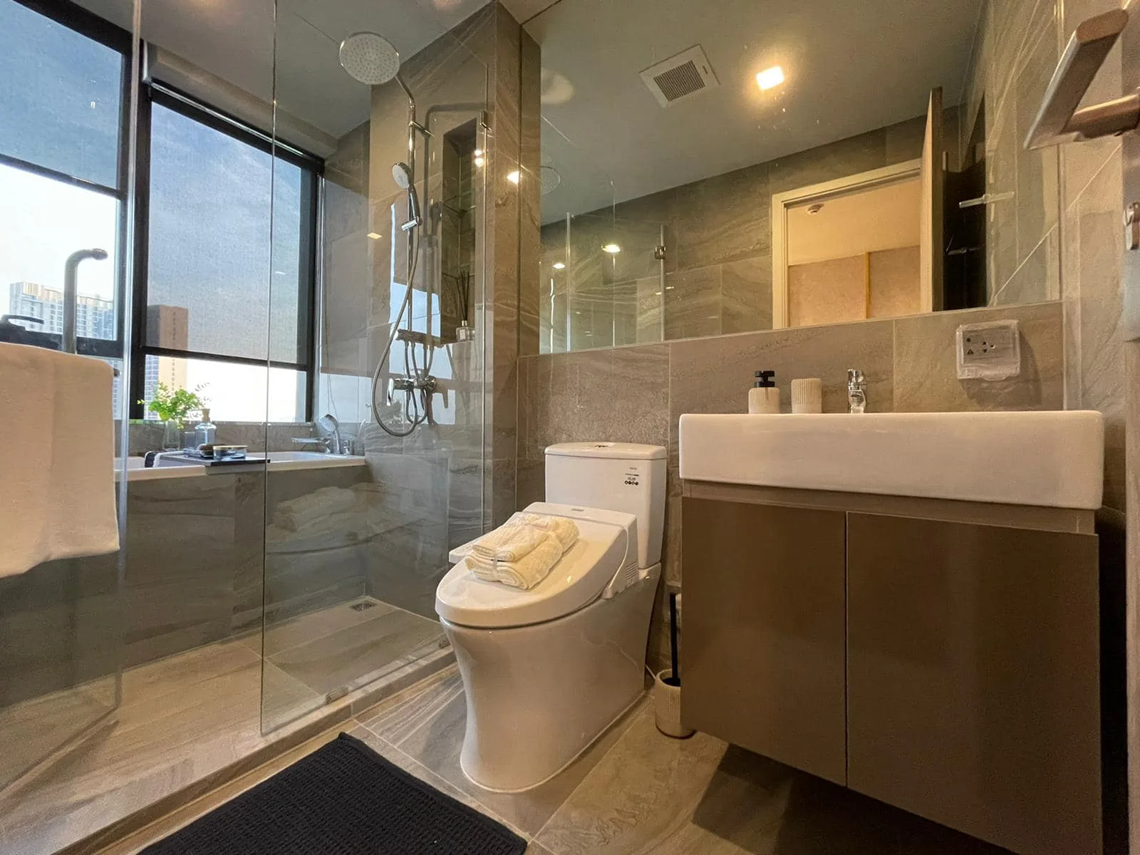 Ideo Q Sukhumvit 36 — photo 13