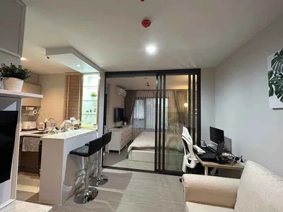 Life Sathorn Sierra