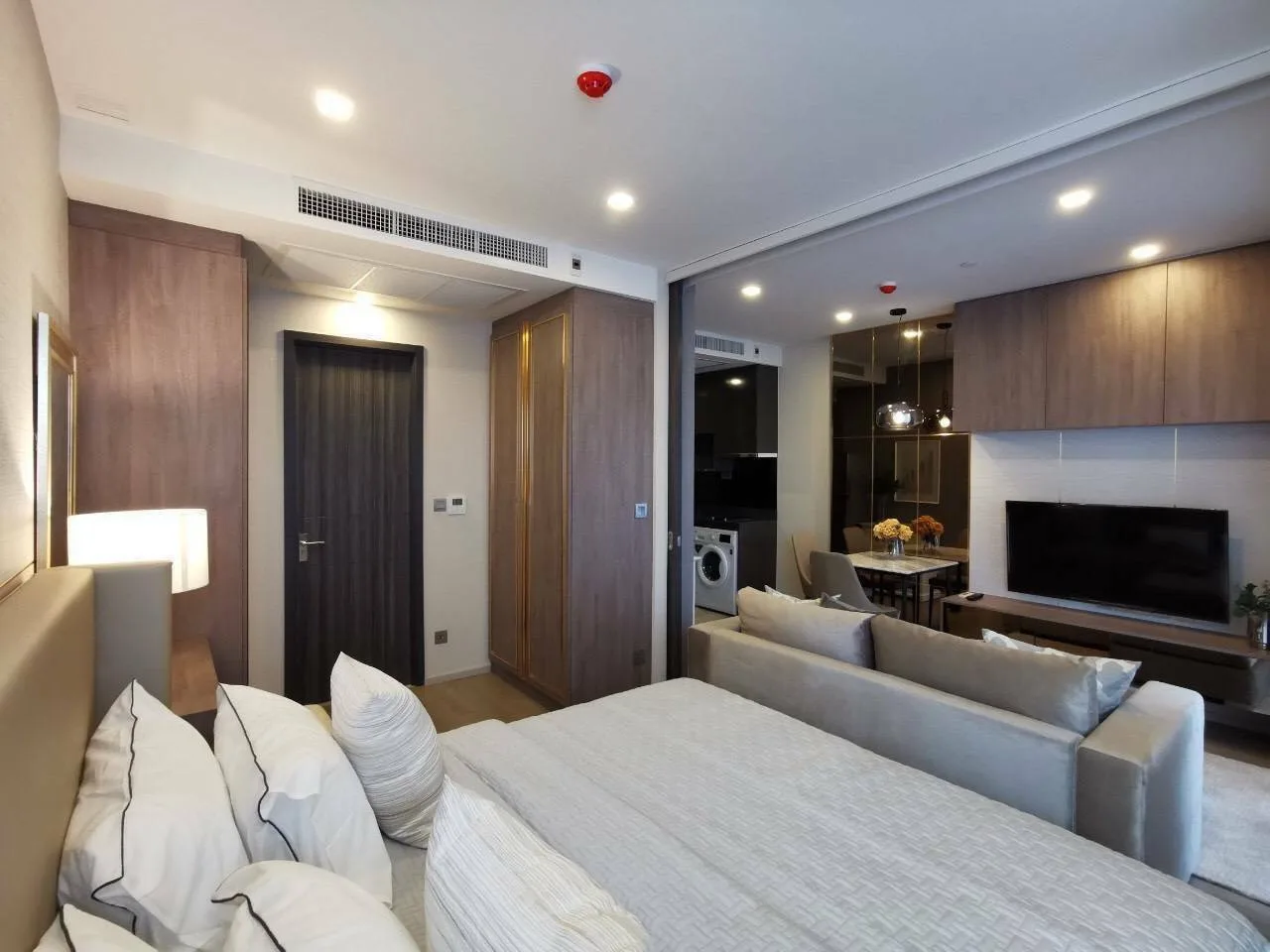 Ashton Asoke — photo 7