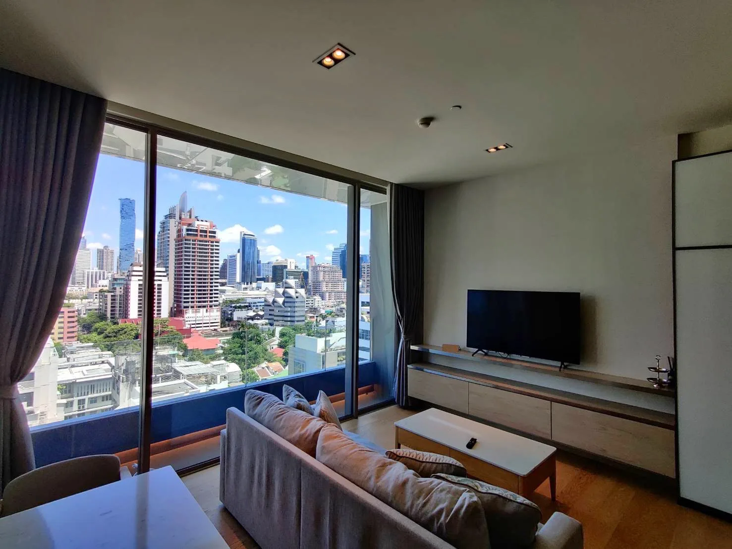 Saladaeng One — photo 2