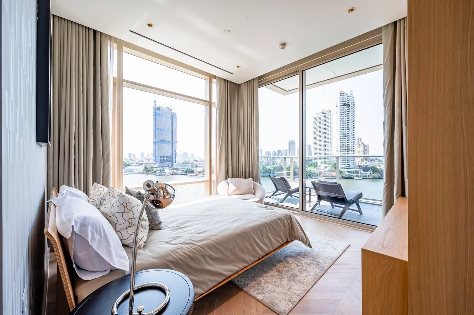 Four Seasons Private Residences Bangkok — photo 8