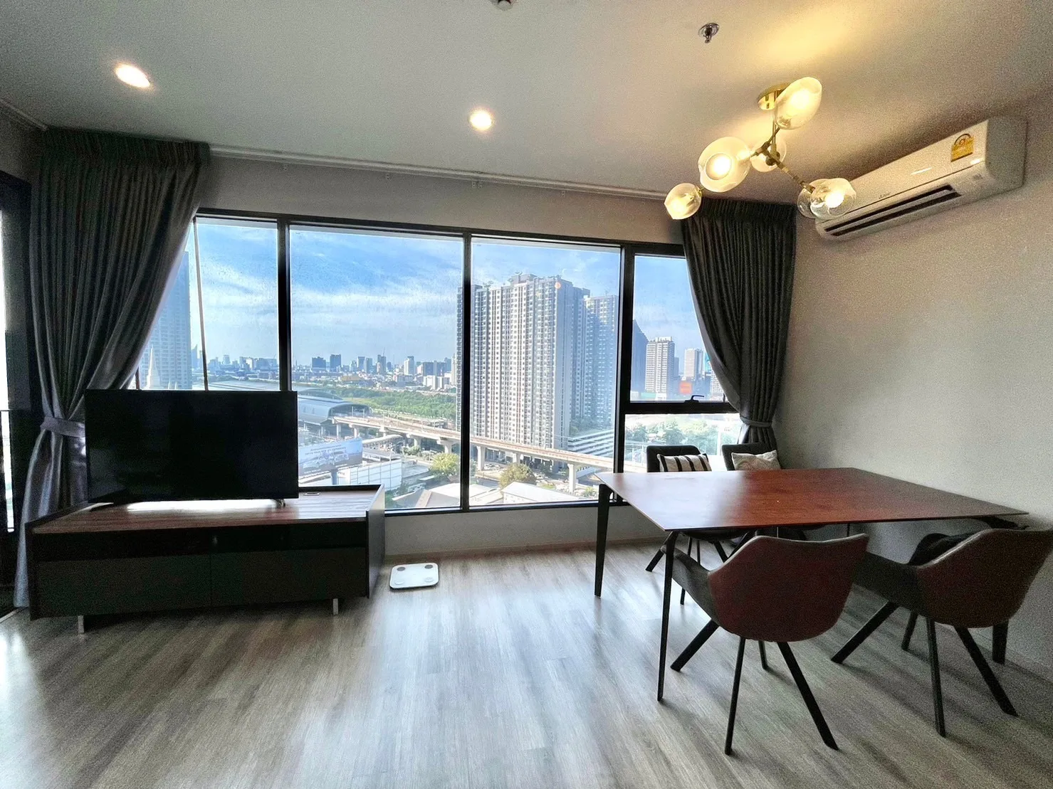 Ideo Mobi Asoke — photo 2