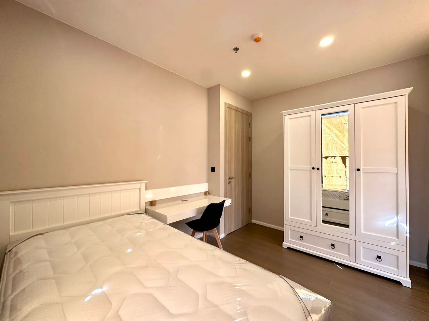 Cooper Siam — photo 2