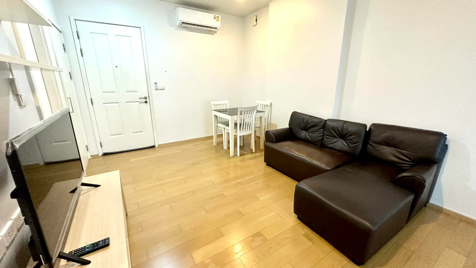 Hive Sathorn — photo 1