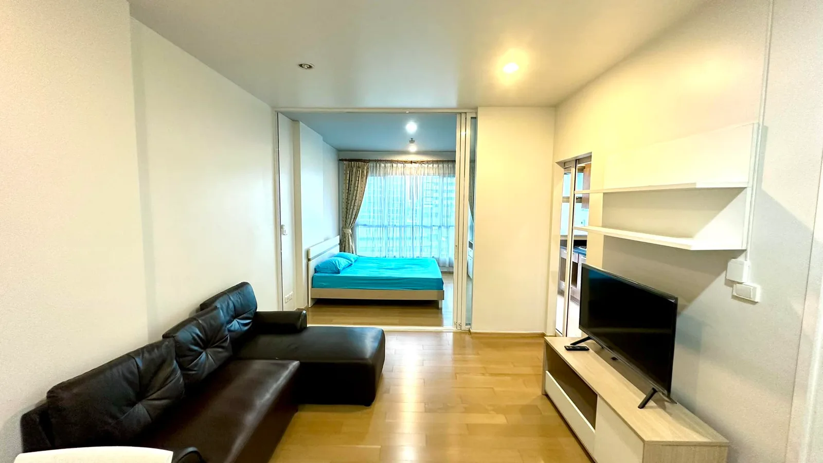 Hive Sathorn — photo 2