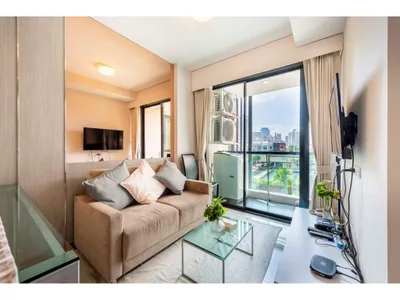 Le Cote Thonglor 8