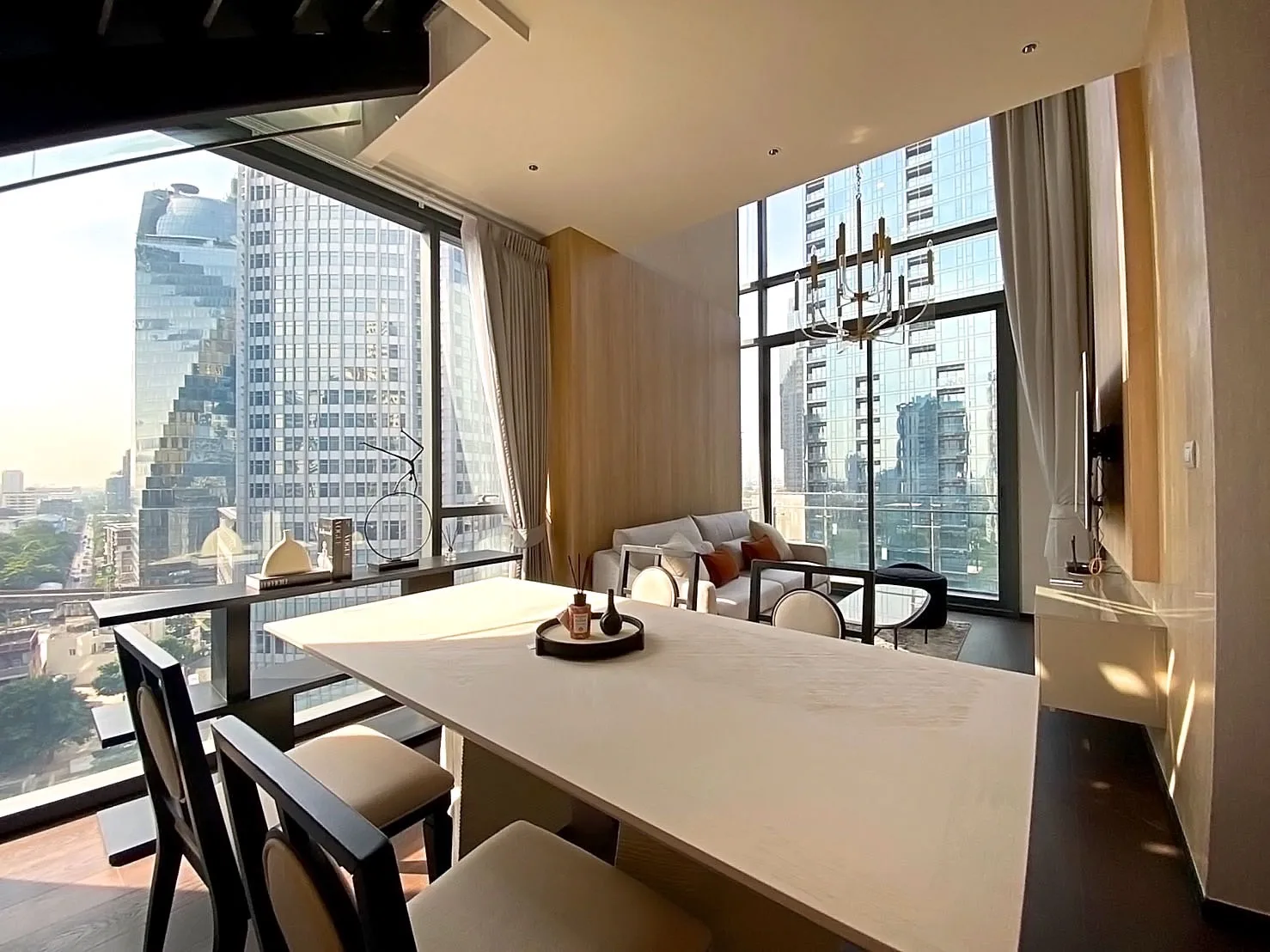 Laviq Sukhumvit 57 — photo 1
