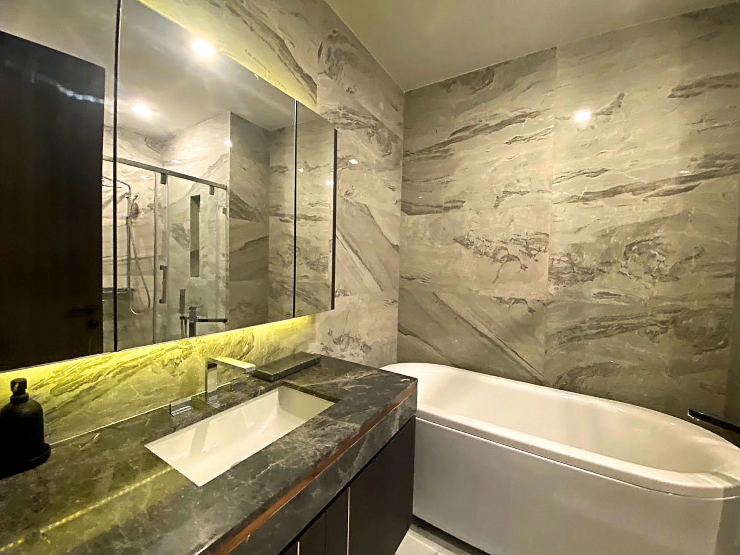 Laviq Sukhumvit 57 — photo 15