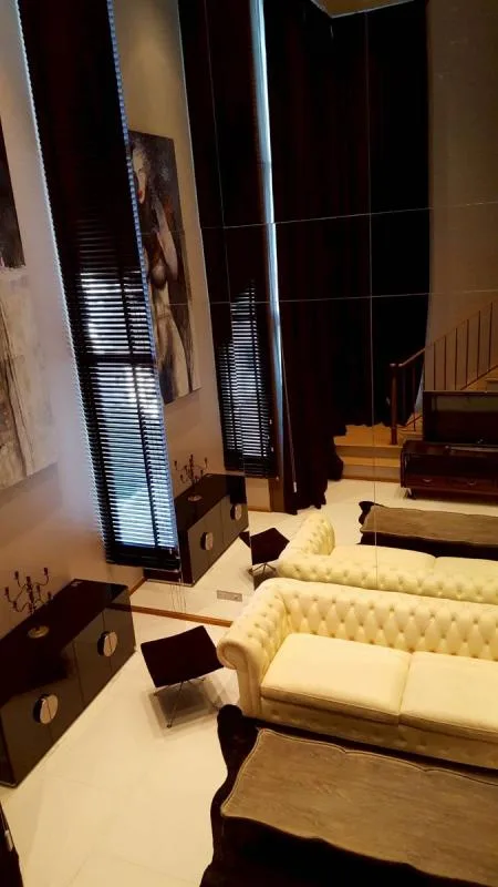 The Emporio Place — photo 8