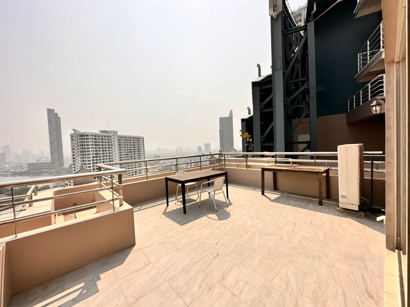 Watermark Chaophraya — photo 10