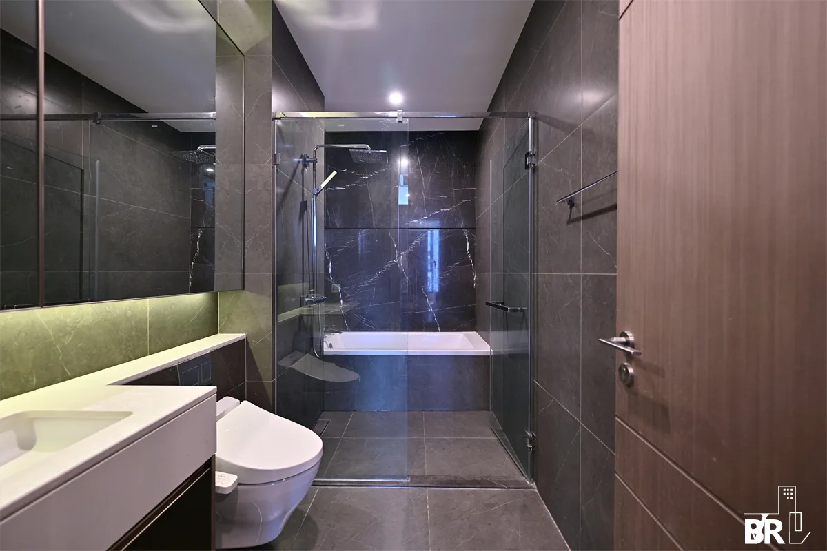 The Esse at Singha Complex — photo 7