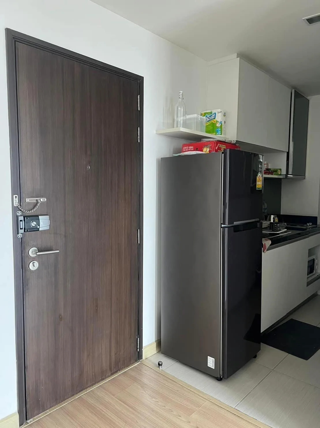 Sky Walk Condominium — photo 4