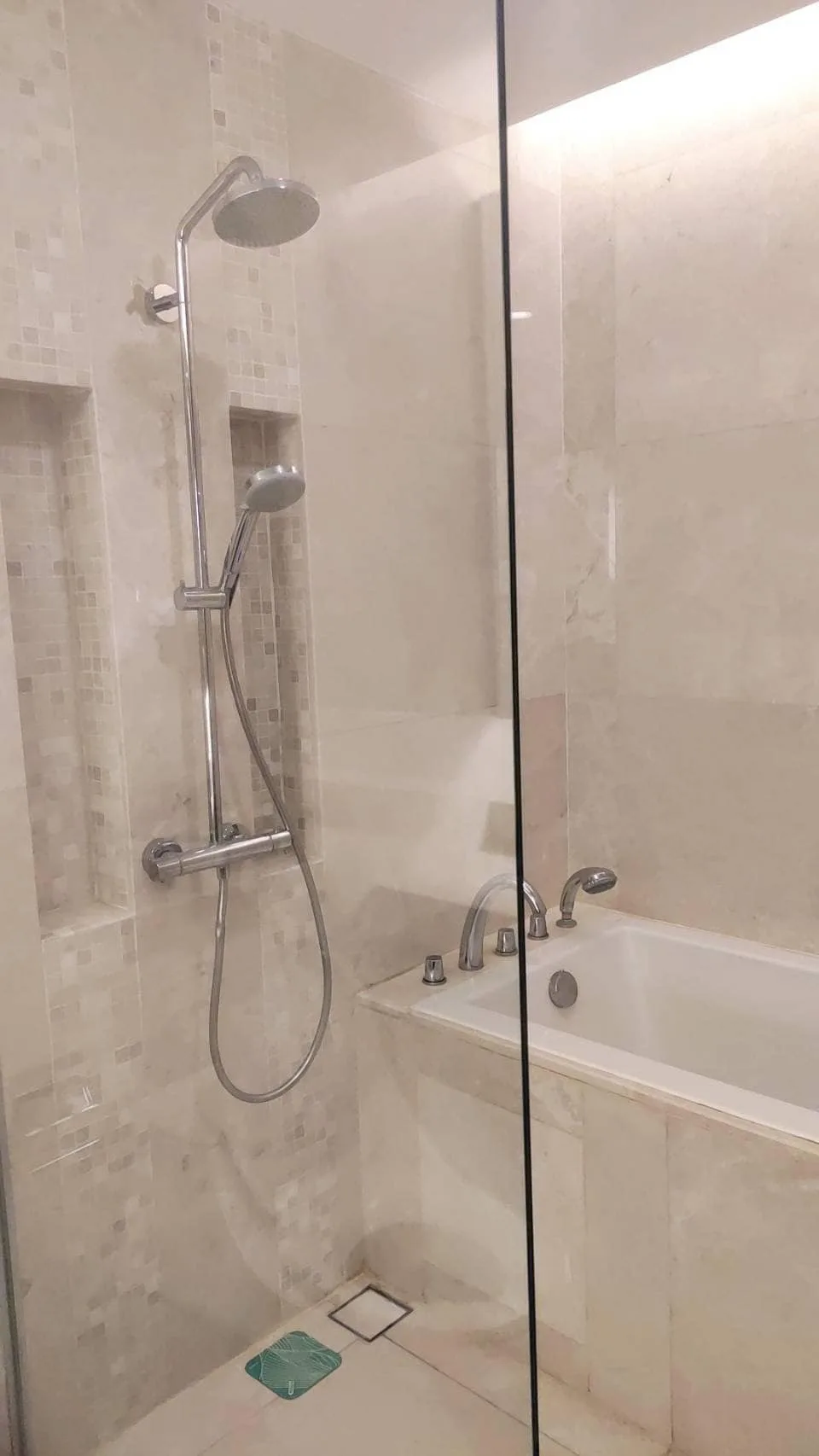 Oriental Residence — photo 6