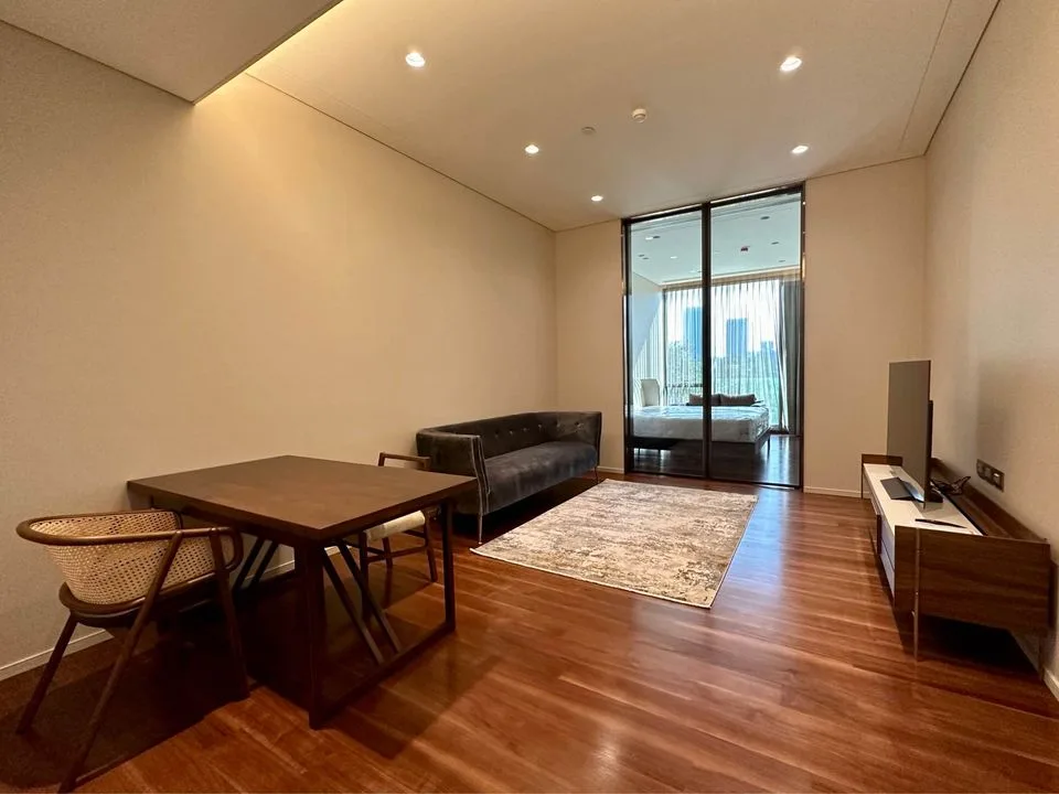 Sindhorn Residence — photo 2