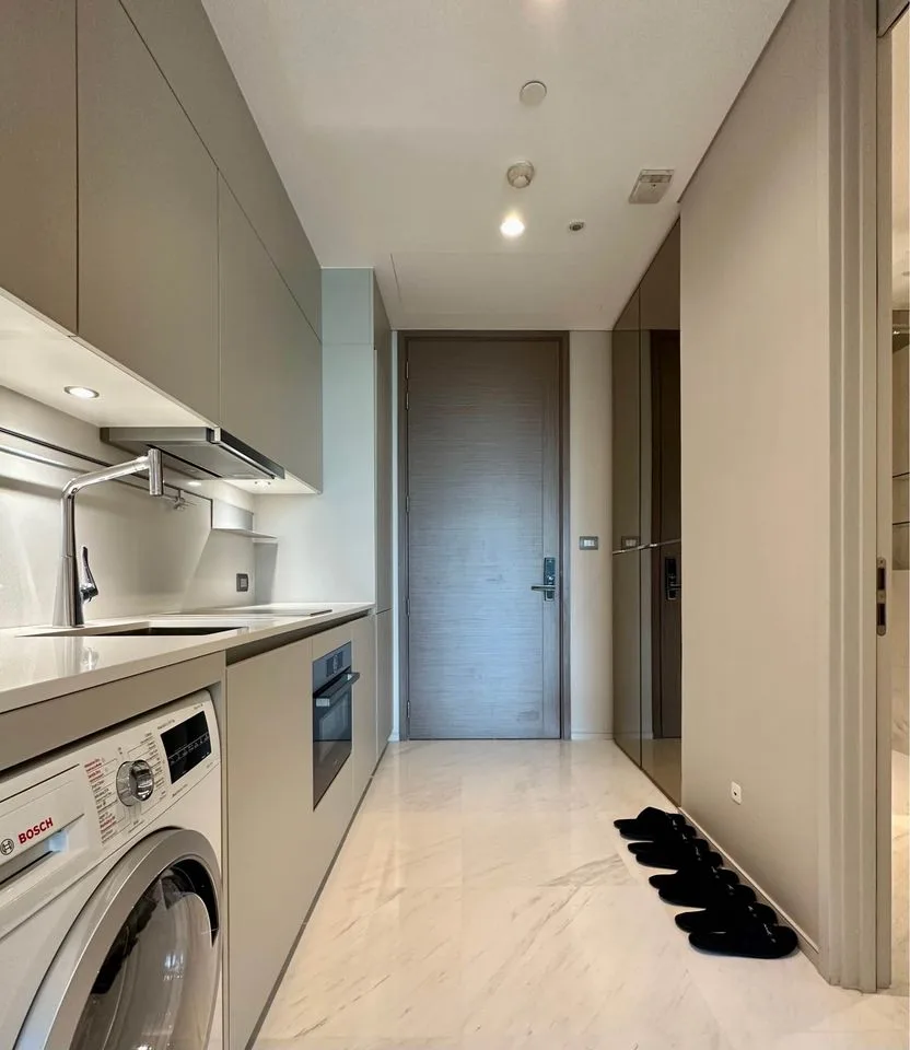 Sindhorn Residence — photo 3