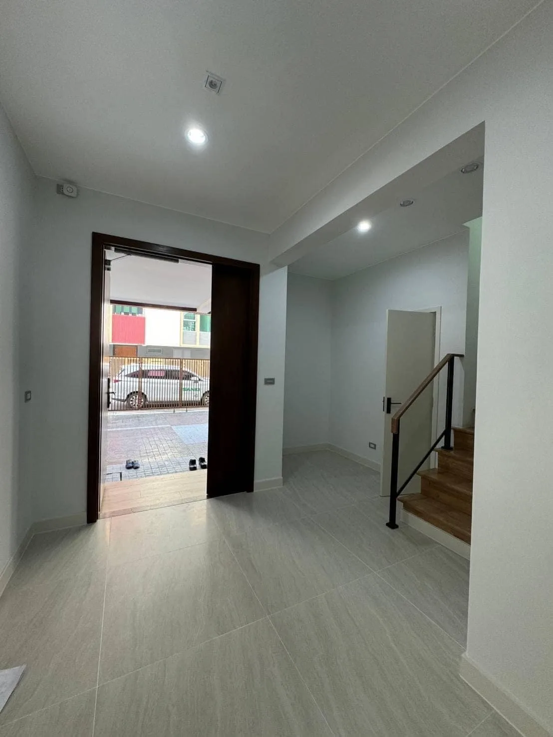 Townhome — photo 4
