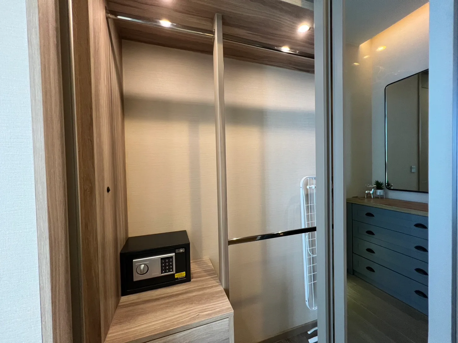 The Esse Asoke — photo 12
