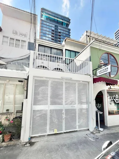 Office Thonglor 14