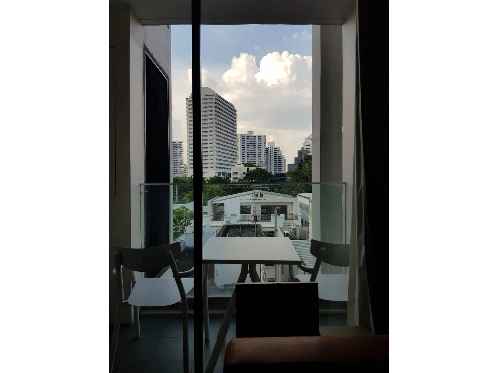 LIV@49 — photo 9