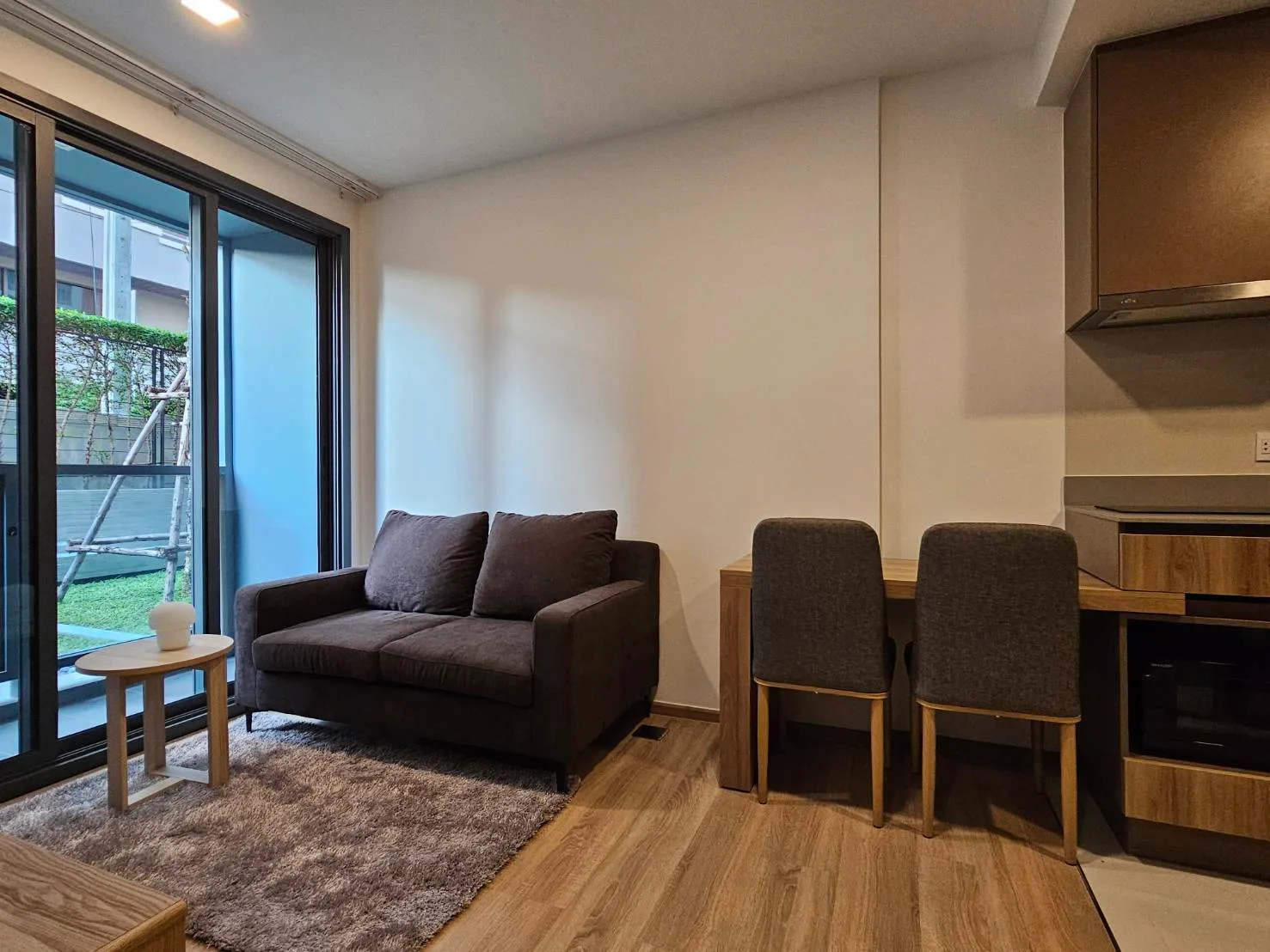 Taka Haus Ekamai 12 — photo 3