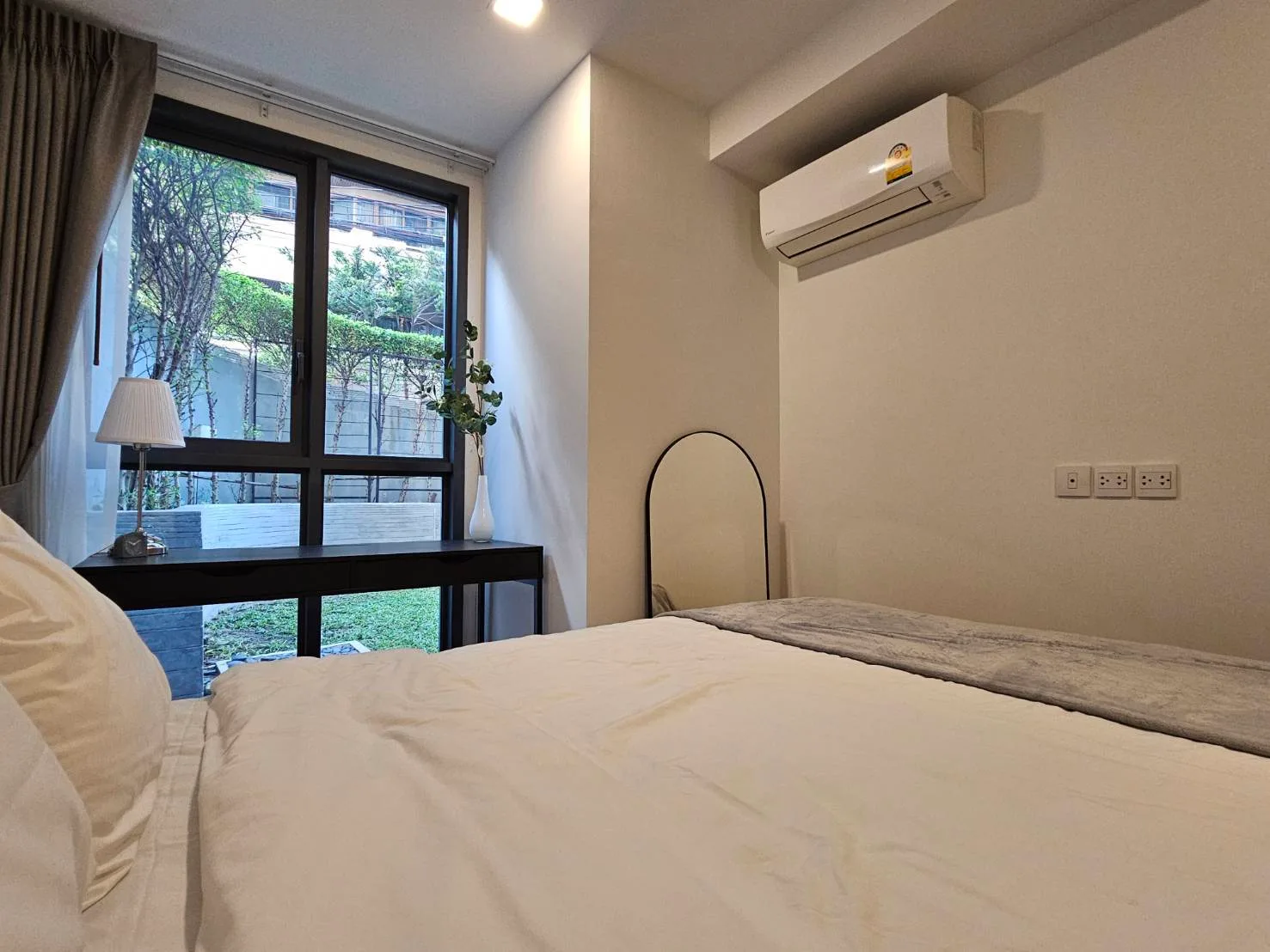 Taka Haus Ekamai 12 — photo 8