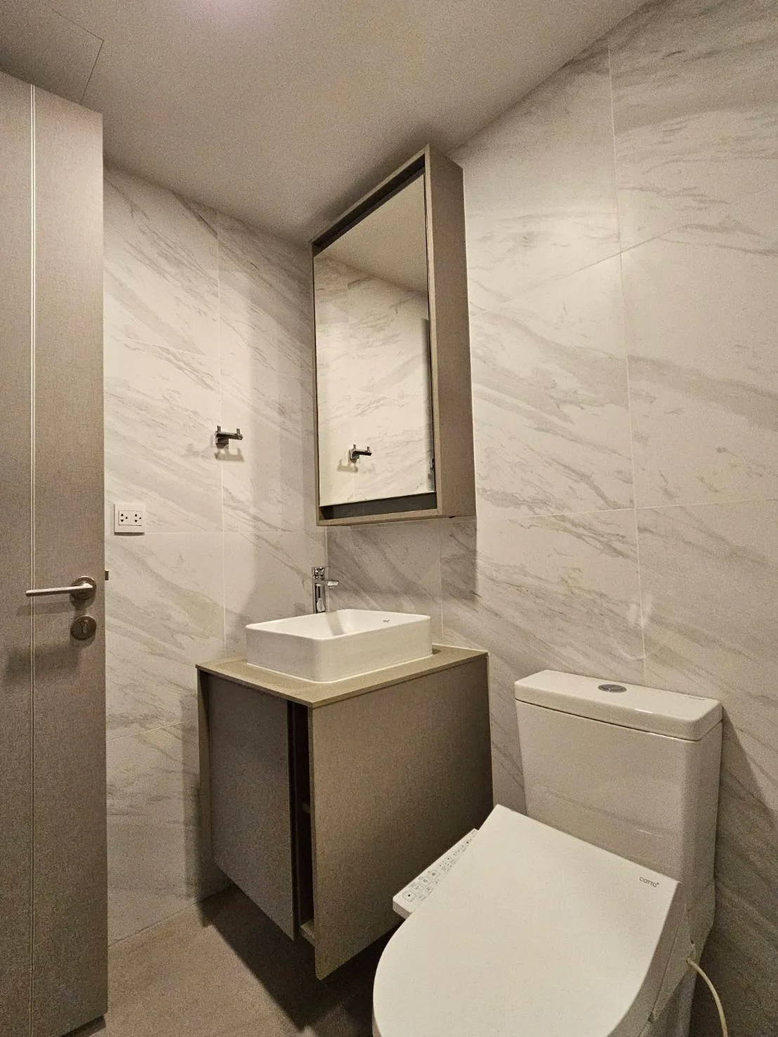 Taka Haus Ekamai 12 — photo 10