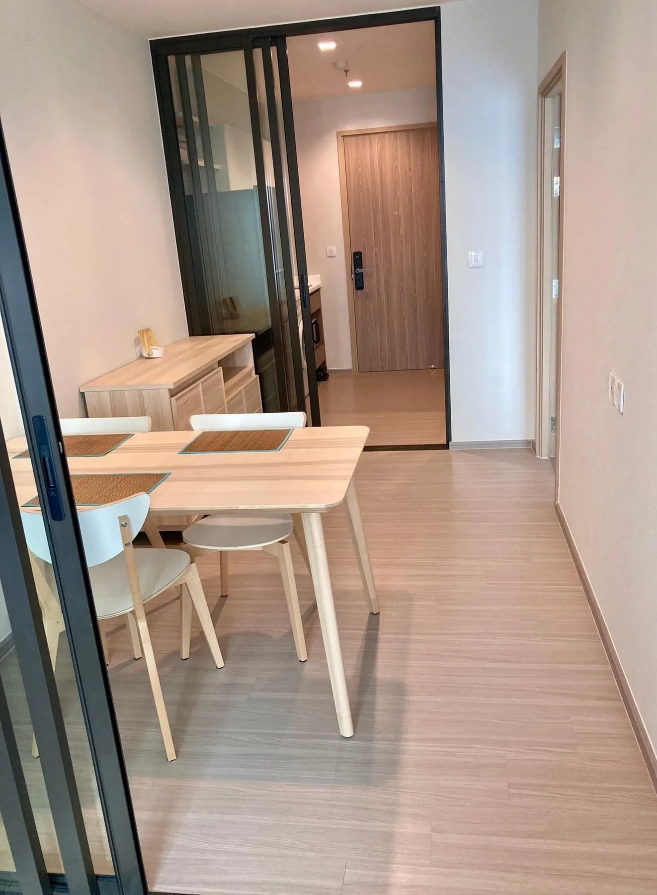 Life Sathorn Sierra — photo 2
