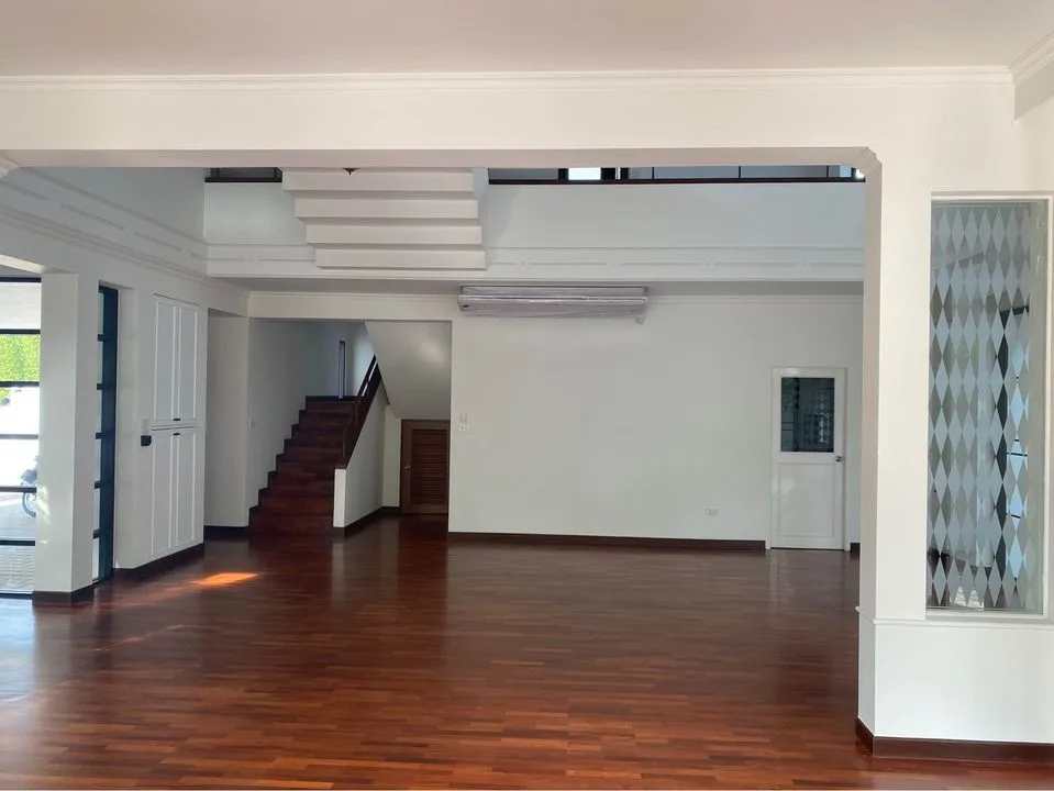 Noble house — photo 4