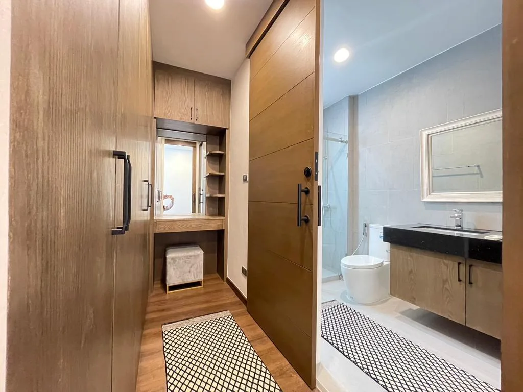 Townhome — photo 13