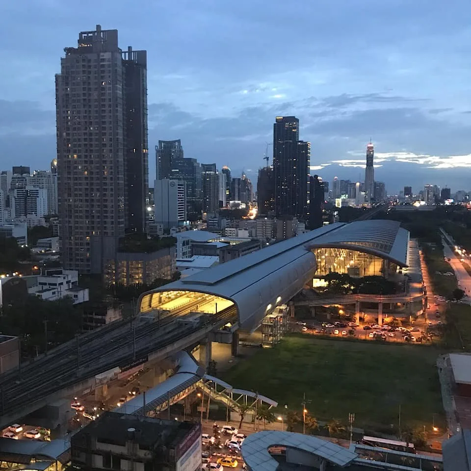 Life Asoke — photo 10