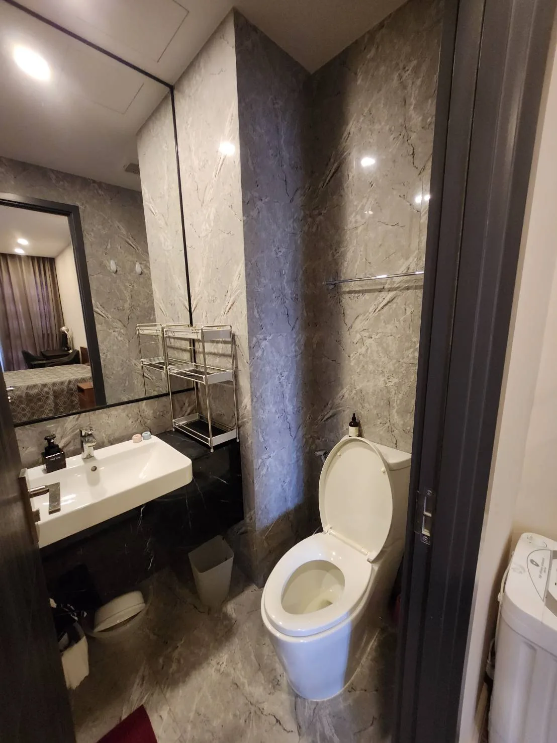 Ashton Asoke — photo 10
