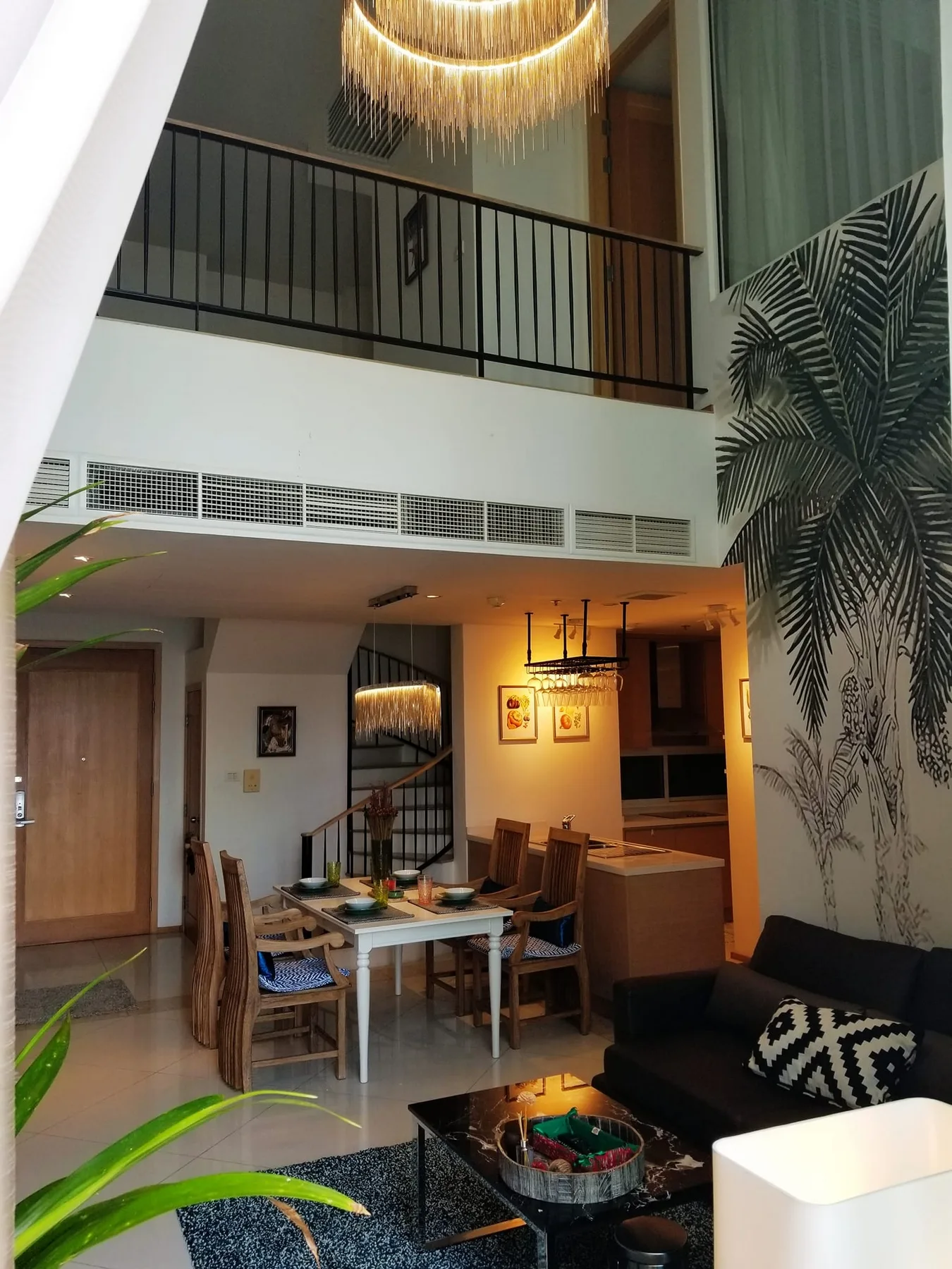 The Empire Place — photo 5